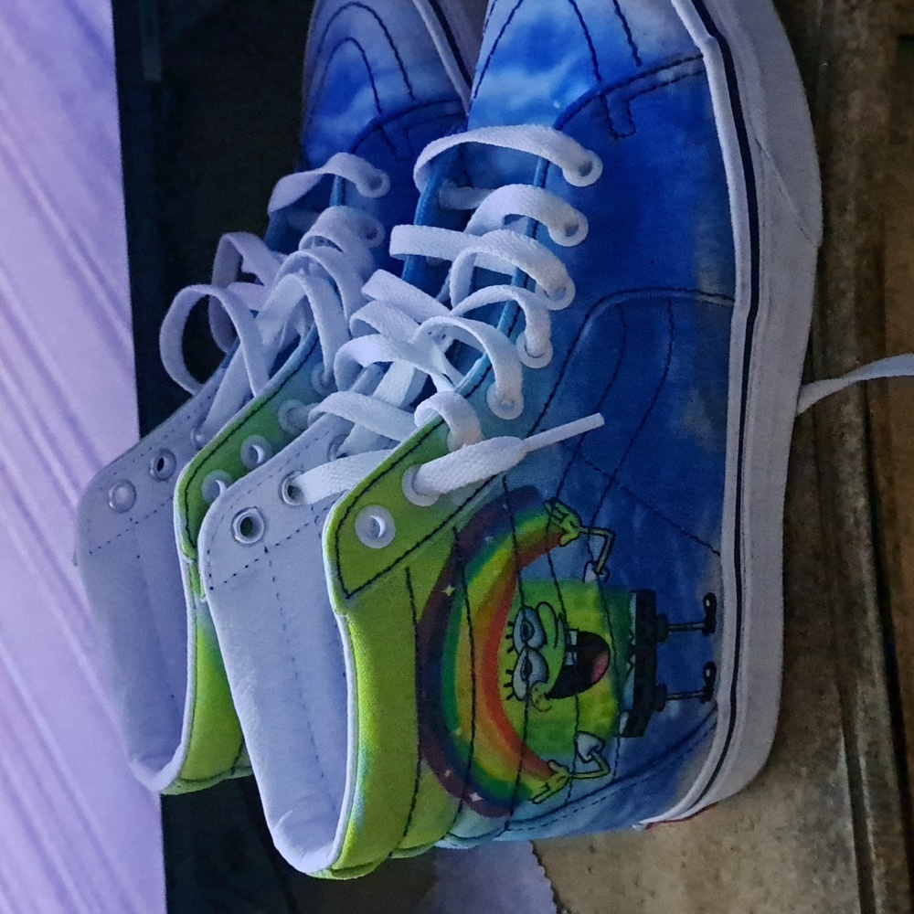 Vans Women's 7.5 Rainbow SpongeBob Hightops